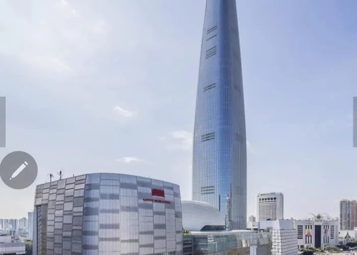 Apartment 강남, 강남역 도보8분, 4룸, 2층 전체사용, 최고의 위치, 가족여행, 호텔스위트, 독채, Seoul