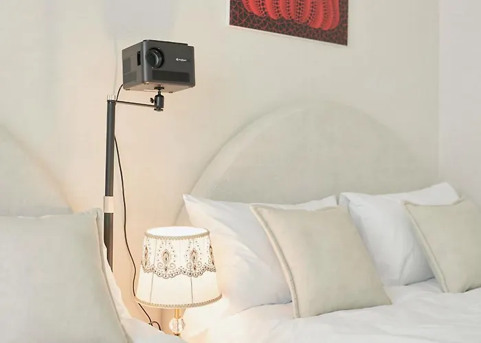 Apartment 강남, 강남역 도보8분, 4룸, 2층 전체사용, 최고의 위치, 가족여행, 호텔스위트, 독채, Seoul